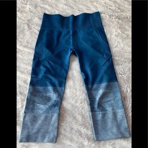 Lululemon leggings crops size 6